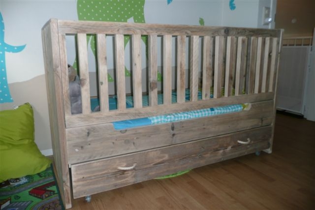 junior bed van steigerhout