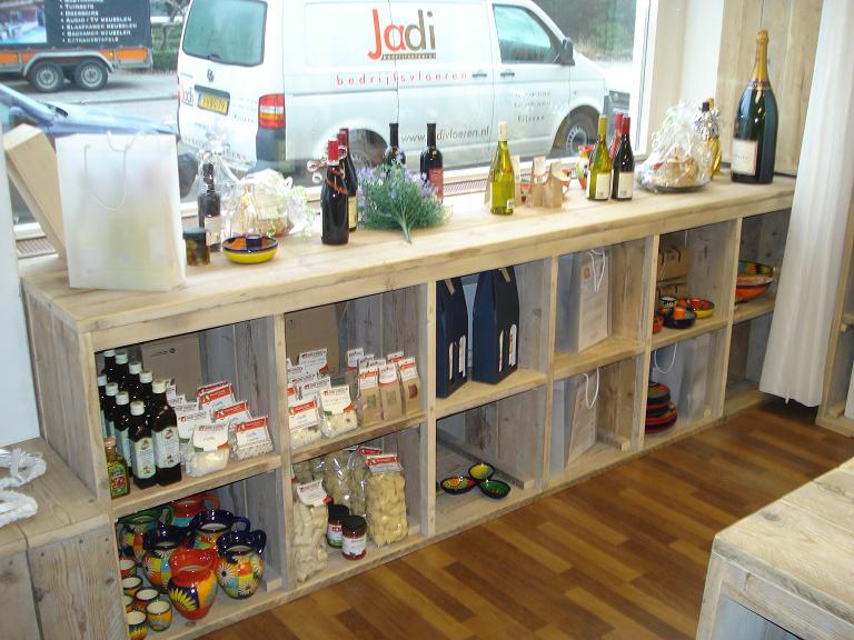 kast13