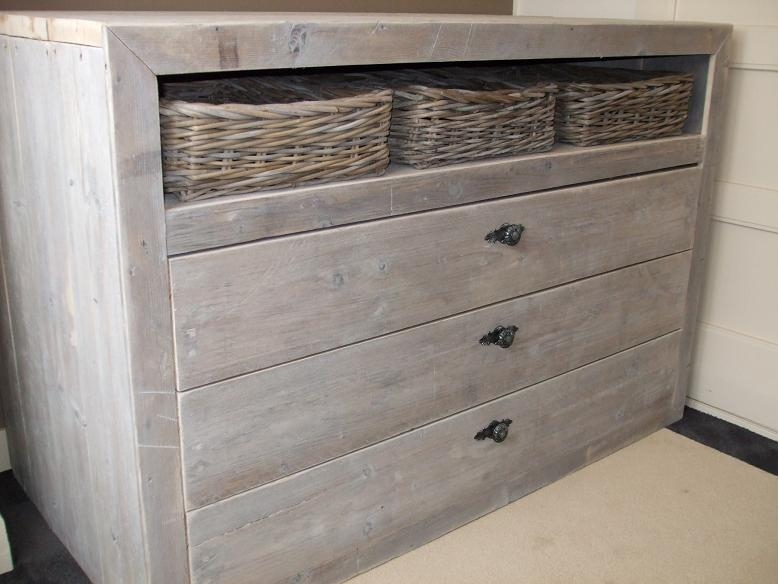 commode van steigerhout
