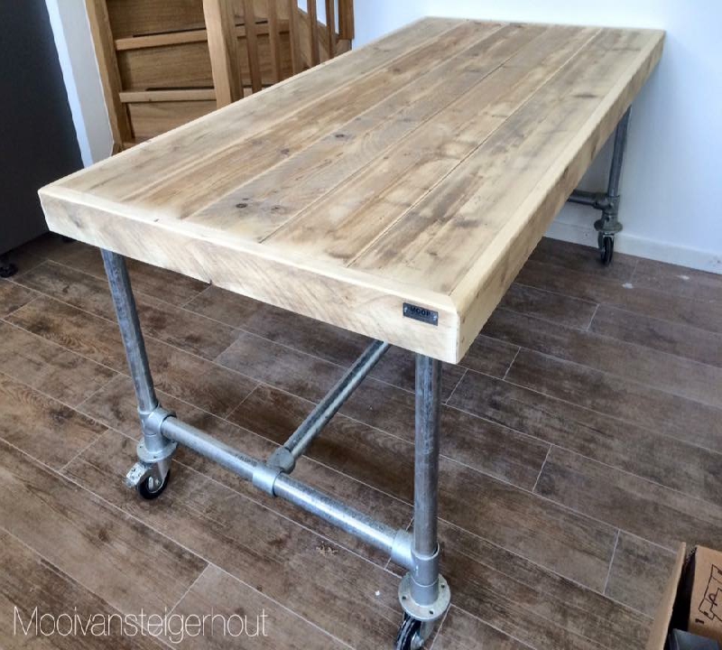 tafel met steigerbuis