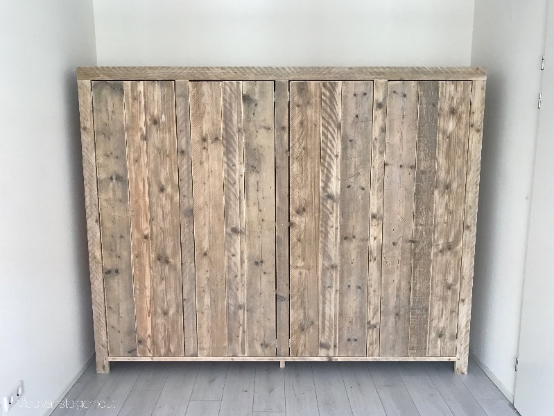 Kleding kast van steigerhout