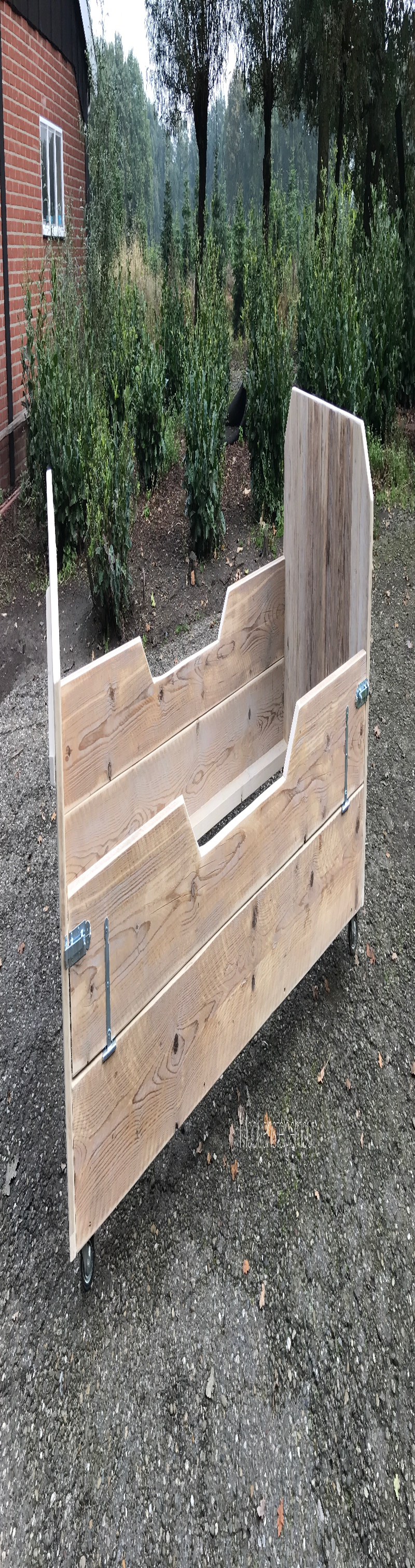 Bed van steigerhout