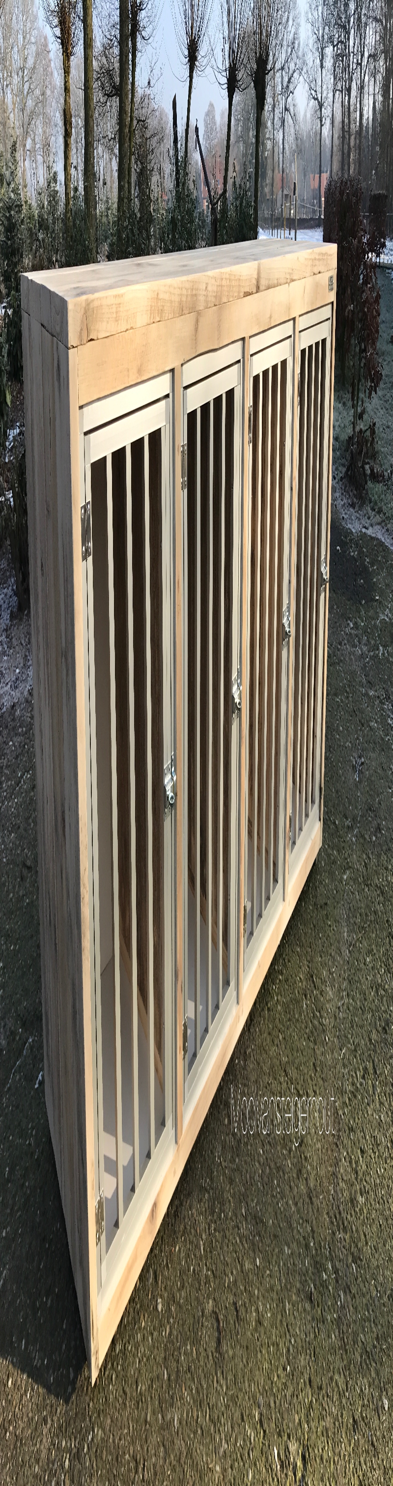 bench kamerkennel van steigerhout
