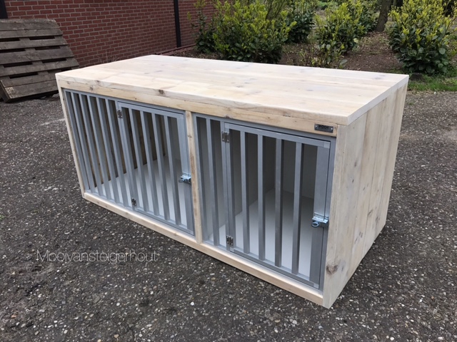 Bench van steigerhout.