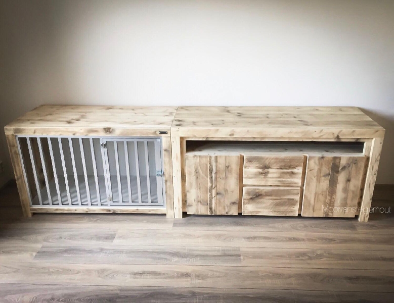 bench van steigerhout.