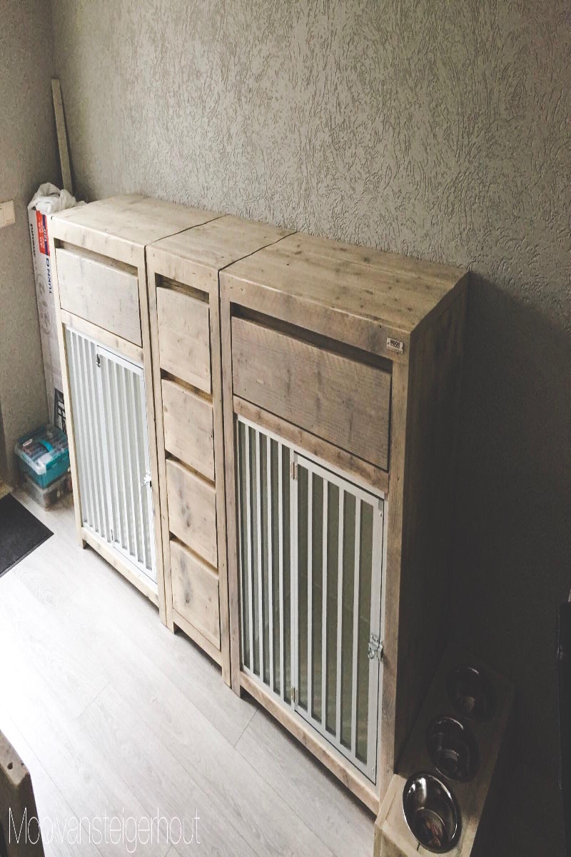 bench van steigerhout.