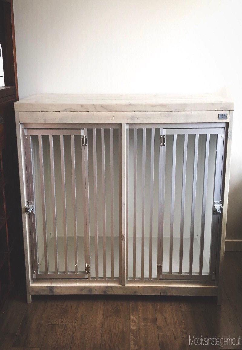 bench van steigerhout.